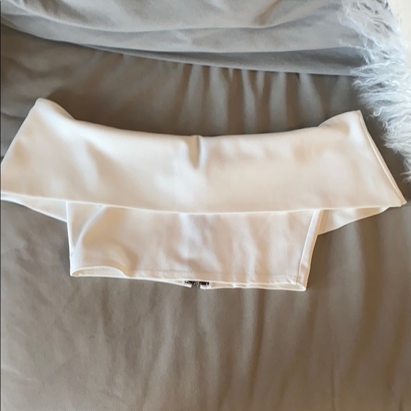 Missguided Tops - Missguided off shoulder crop top